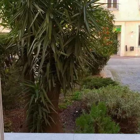 Location Saisonniere Apartment Menton Exterior photo